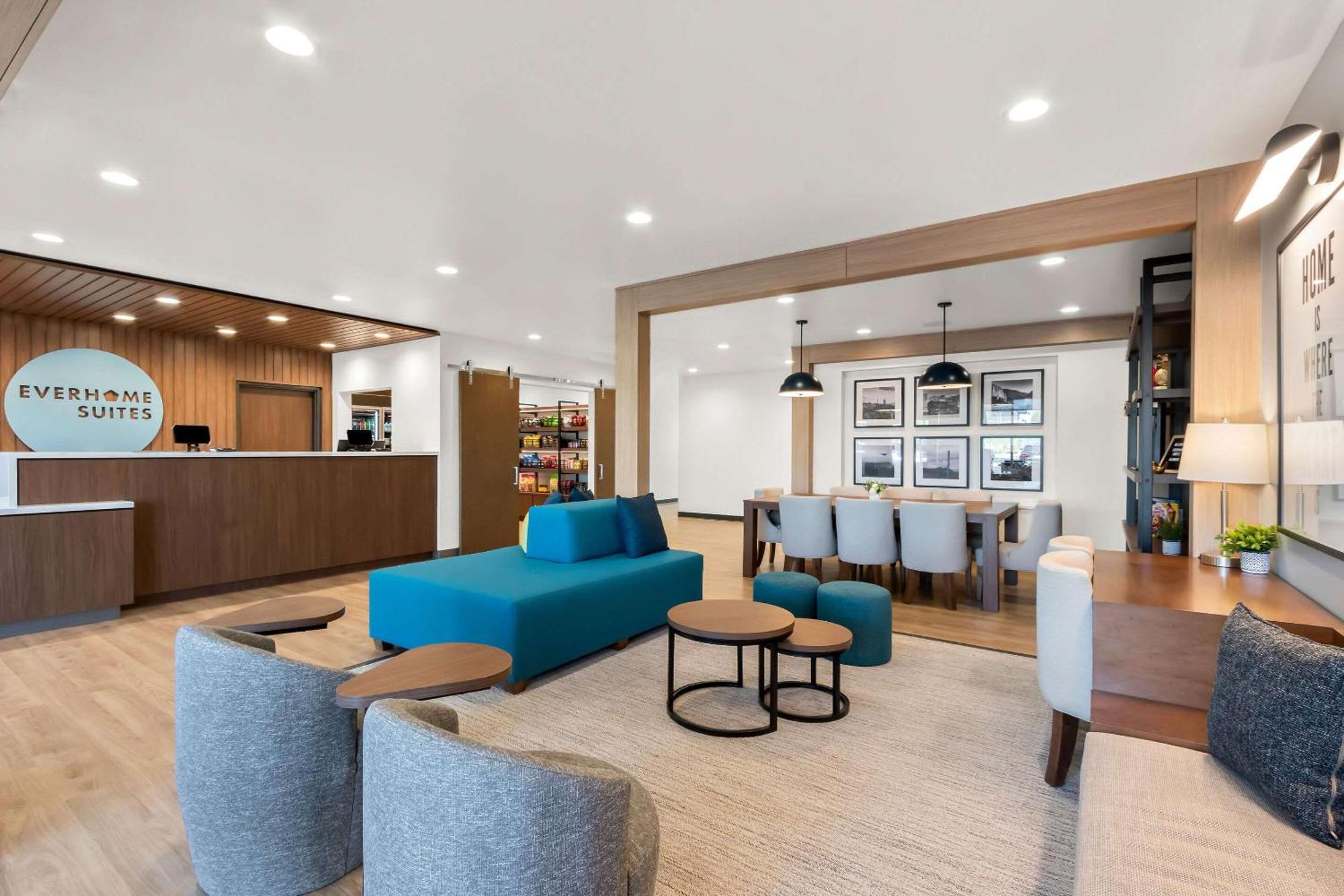 Everhome Suites Glendale Sports Entertainment District Exterior photo